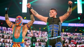 Rey Mysterio tvrdí, že je už možná příliš pozdě na to, aby Dominik začal nosit masku