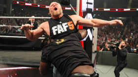 Důvod překvapivého rozhodnutí WWE týkajícího se zápasu Brock Lesnar vs. Oba Femi na WM 42