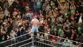 WWE zjišťuje, zda by fanoušci měli zájem o návrat Live Eventů