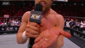 Bryan Danielson vyrazil zub svému soupeři ve včerejší show AEW Dynamite