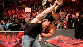 Jak se dařilo pondělní show RAW s účastí Brocka Lesnara