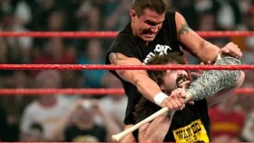 Velké výročí brutálního zápasu Randyho Ortona a Micka Foleyho