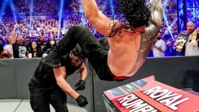 Seth Rollins tvrdí, že jeho rivalita s Romanem Reignse ještě neskončila