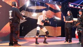Bývalý šampion WWE byl hospitalizován po infarktu, The Rock zveřejnil záběry ze svého seriálu