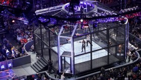 WWE změnila plán pro Elimination Chamber, Info o premiéře komediálního seriálu ze života The Rocka
