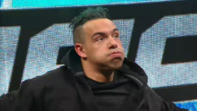 Byla odhalena skutečná identita maskovaného útočníka ze včerejšího SmackDownu