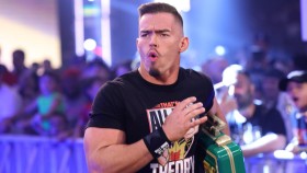 Zpeněžil Theory svůj MITB kufřík ve včerejším SmackDownu?
