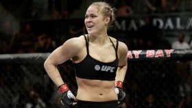 Ronda Rousey prý plánuje odchod z WWE a návrat do UFC