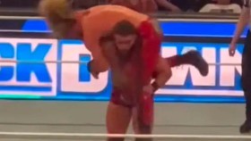 Video ze zápasu po včerejším SmackDownu, Jméno pro ženský Tag Team