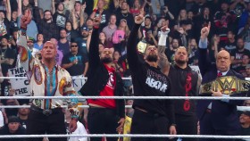 The Rock a Roman Reigns požadují odpověď od Codyho Rhodese a Setha Rollinse