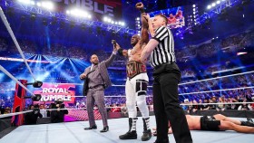 Situace kolem WWE titulu před WrestleManii 38 se začíná zamotávat