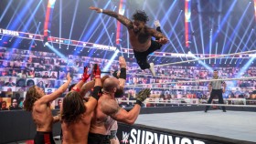 Záběr zachycující moment zranění Brauna Strowmana na Survivor Series