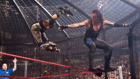 Undertaker chtěl „zabít” člověka, který byl zodpovědný za vážný incident při jeho nástupu na Elimination Chamber