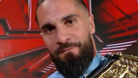 Seth Rollins v show RAW přiznal vážné zranění zad