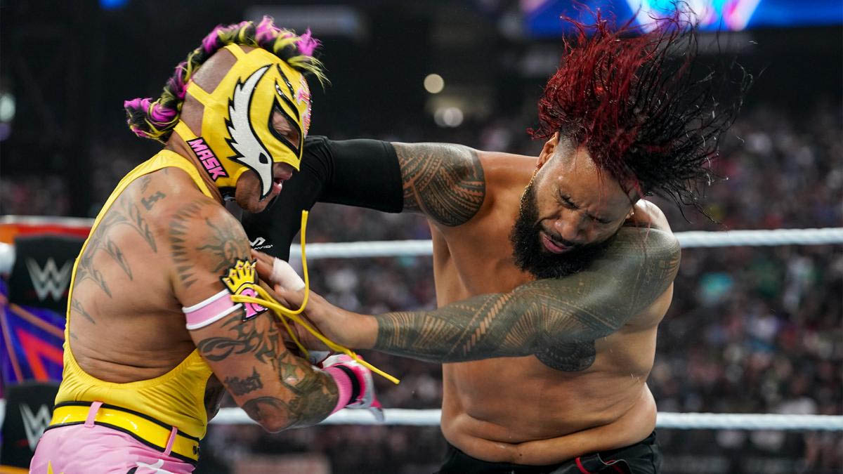 Rey Mysterio vs. Jimmy Uso