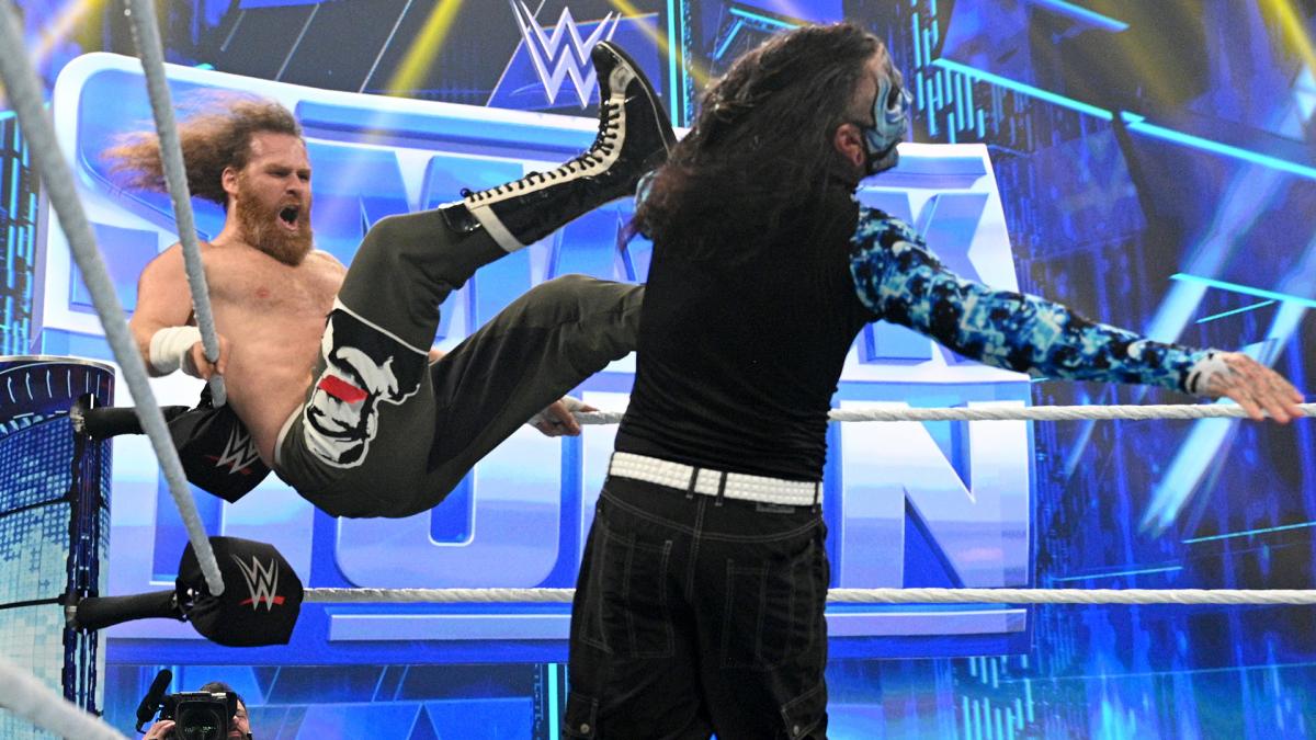 Sami Zayn vs. Jeff Hardy