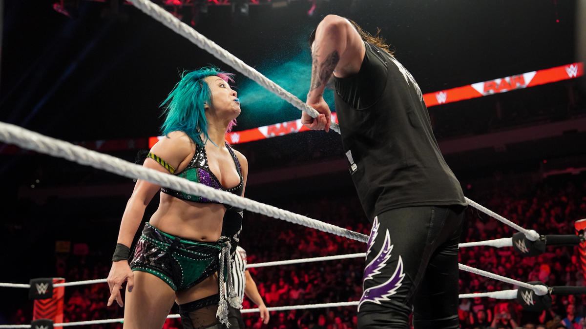 Asuka vs. Dominik