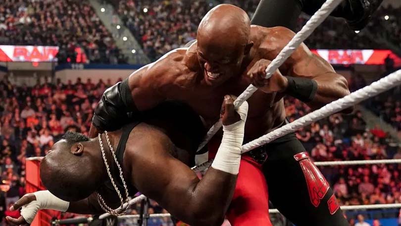 Omos vs. Bobby Lashley