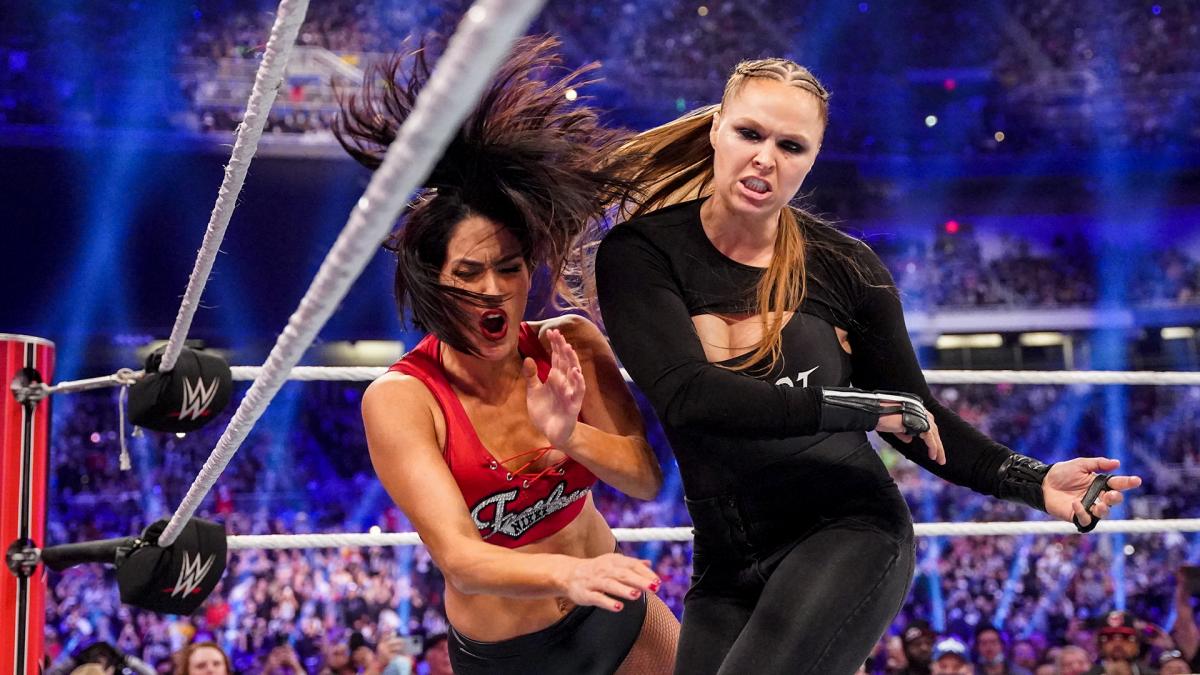 Nikki Bella vs. Ronda Rousey