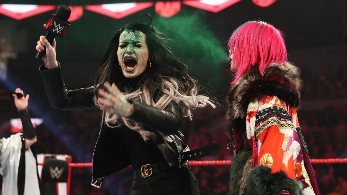 Paige vs. Asuka
