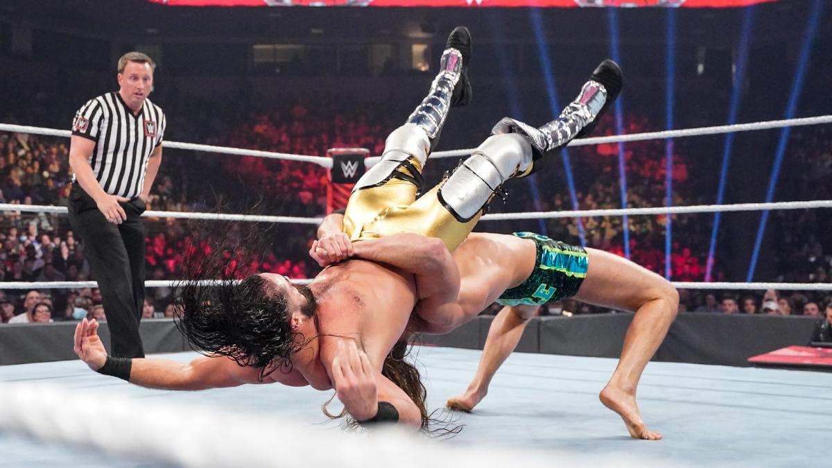 Seth Rollins vs. Riddle