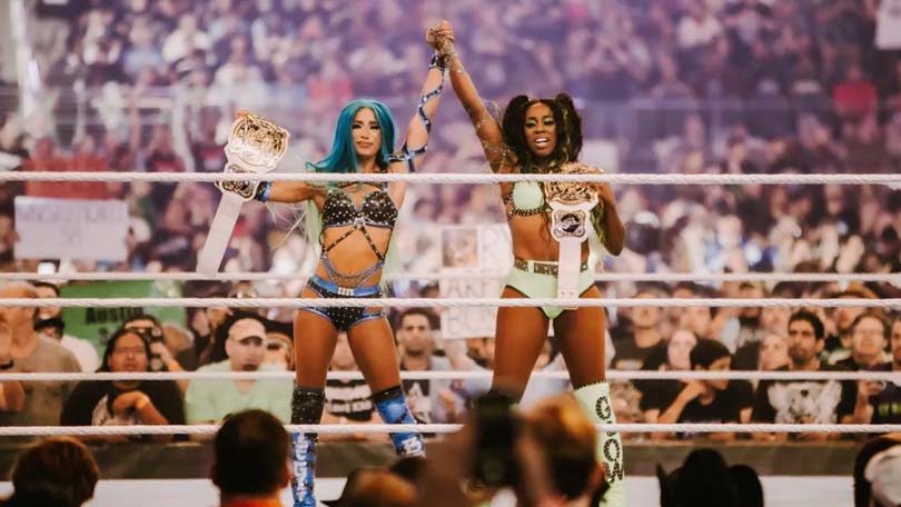 Sasha Banks & Naomi