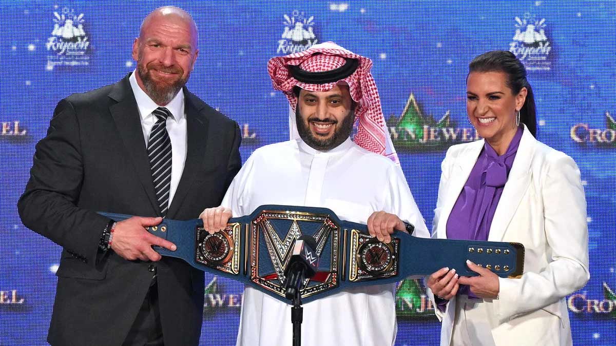 Triple H & Stephanie McMahon v Saúdské Arábii
