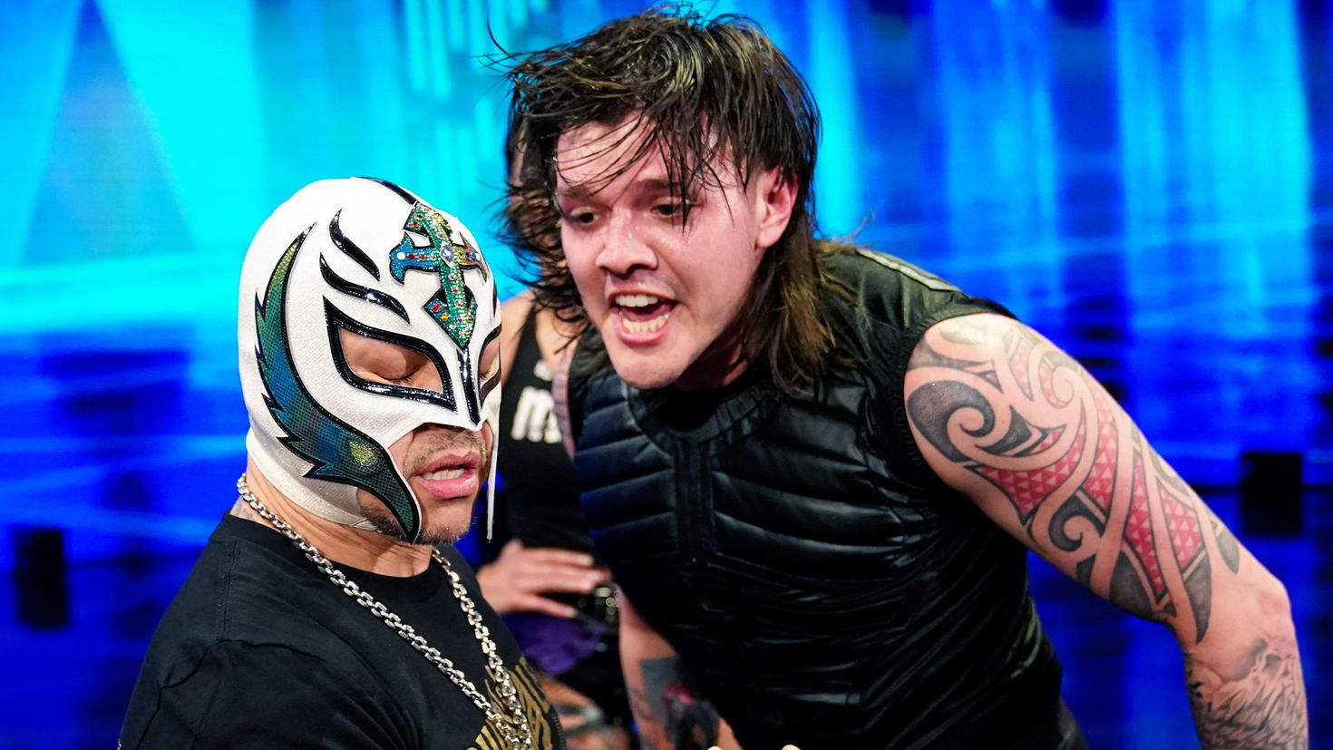 Rey Mysterio & Dominik