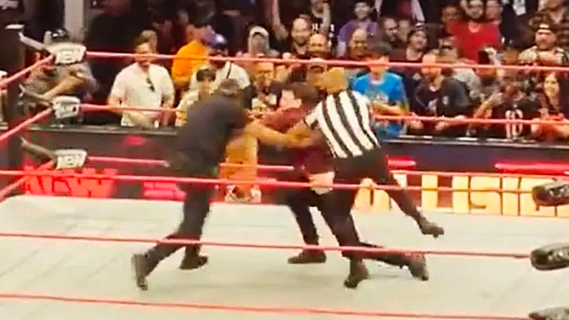 VIDEO: Incident s fanouškem během včerejší show AEW Collision