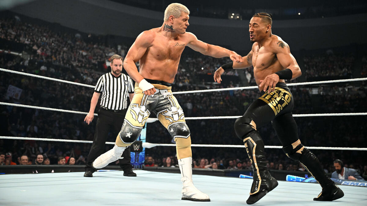 Cody Rhodes vs. Carmelo Hayes