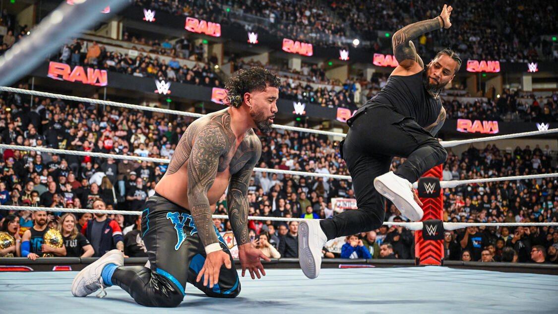 Jey Uso vs. Jimmy Uso