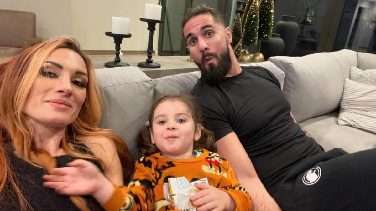 Becky Lynch, Roux & Seth Rollins