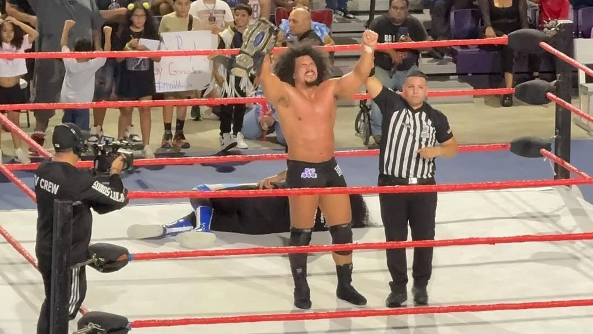 Velké překvapení! Carlito získal titul mimo WWE