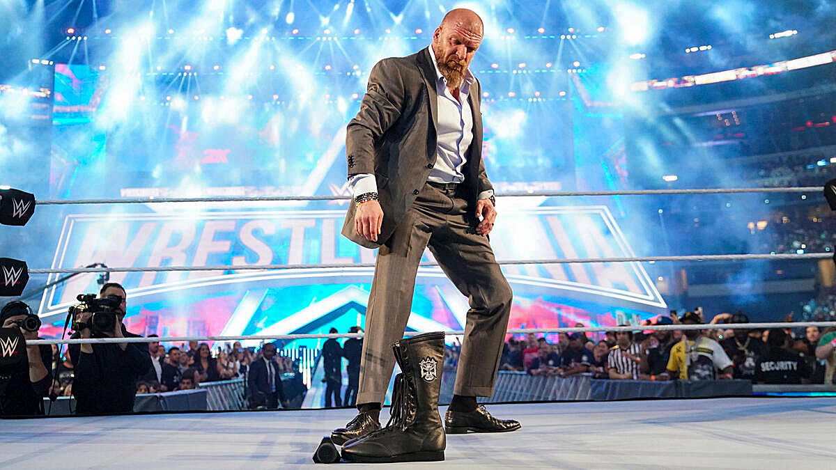Vince McMahon byl proti zahájení WrestleManie 38 odchodem Triple He do důchodu