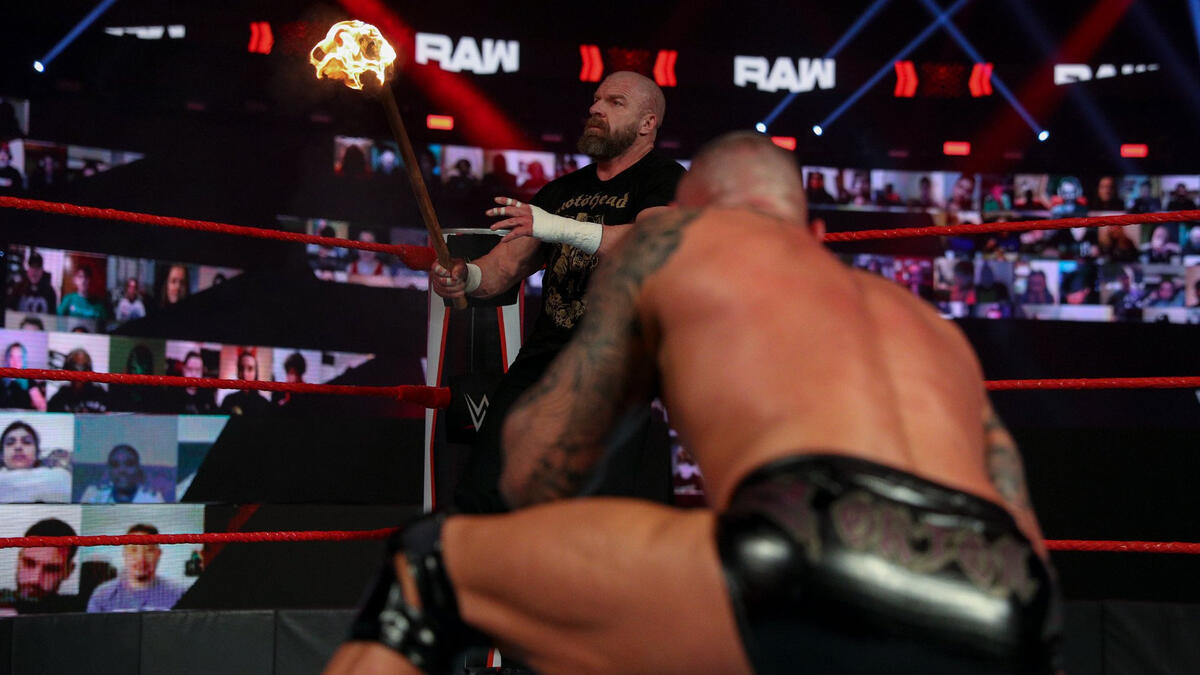 Ještě jeden poslední zápas? Triple H nenechal prostor pro žádné spekulace