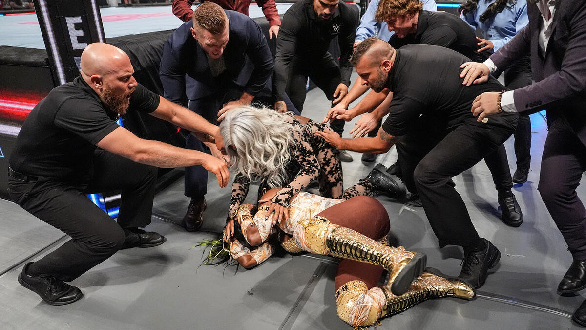 SPOILER: Během WWE SNME došlo ke změně zápasu na WWE Evolution
