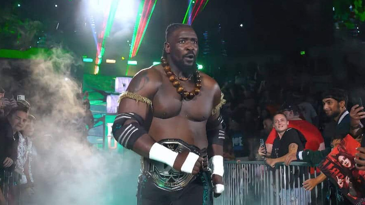 Podle WWE má Oba Femi stejný potenciál stát se TOP hvězdou jako ...