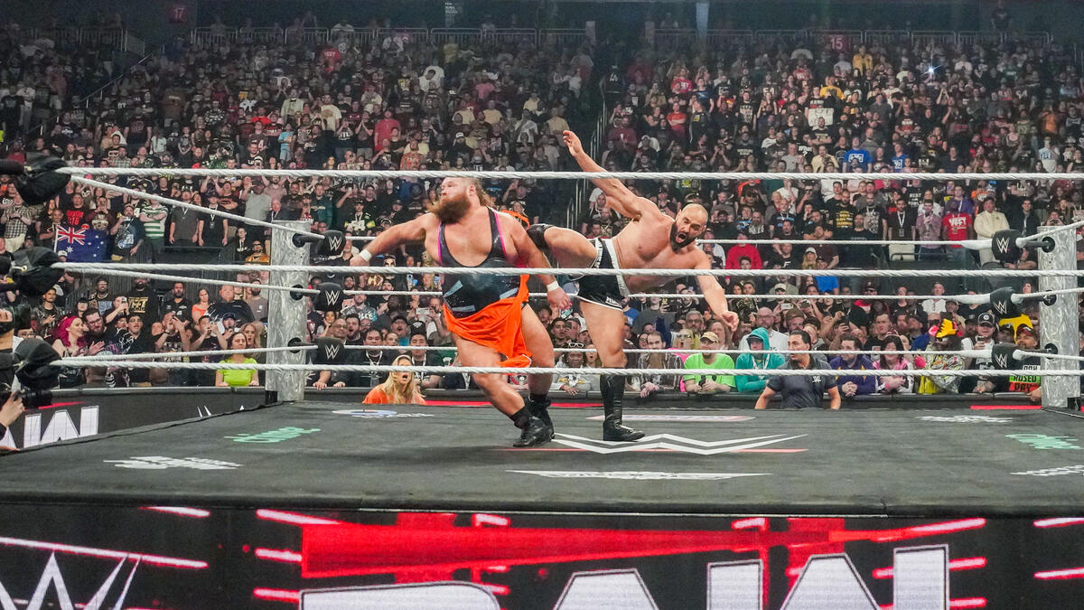 Otis vs. Rusev