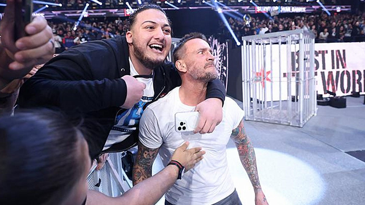 CM Punk o objetí fanouška při návratu do WWE