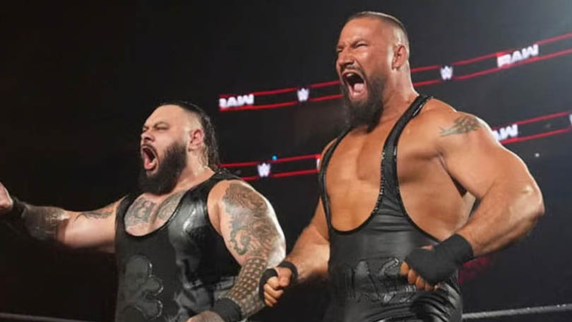 WWE stáhla Brona Breakera a Bronsona Reeda z velkého zápasu kvůli obavám z reakcí diváků