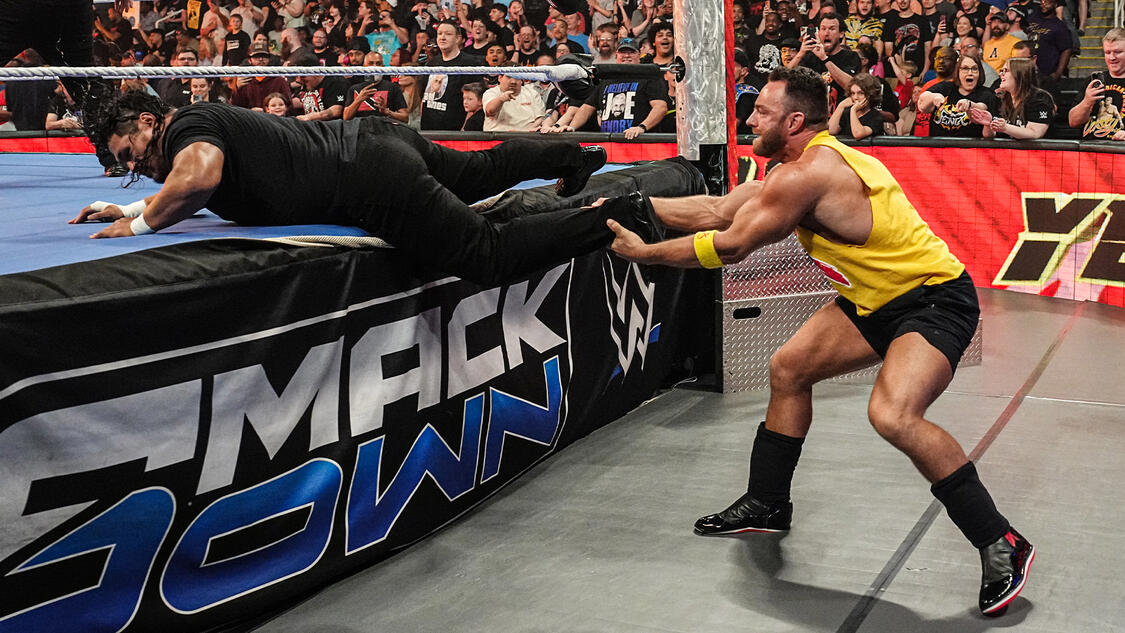 Páteční SmackDown bez návratu inzerovaného Codyho Rhodese se nemá čím pochlubit