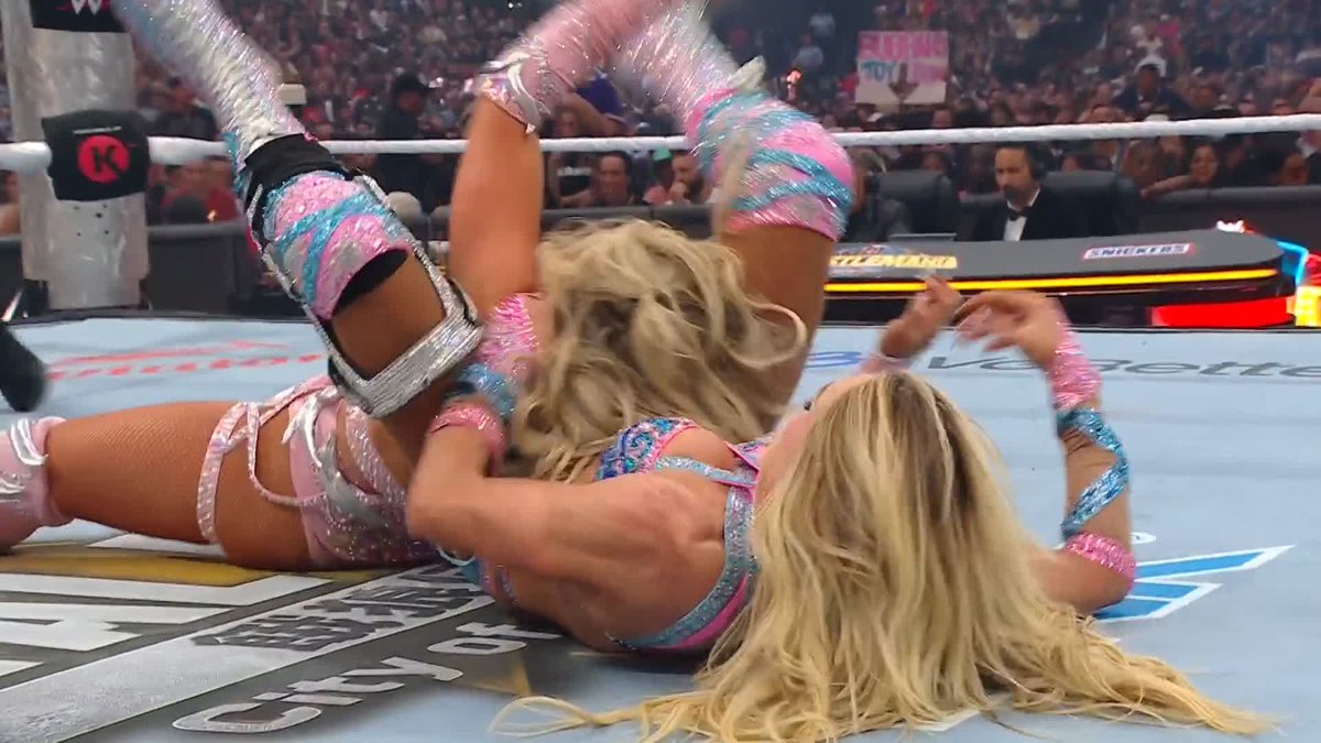 Tiffany Stratton vs. Charlotte Flair