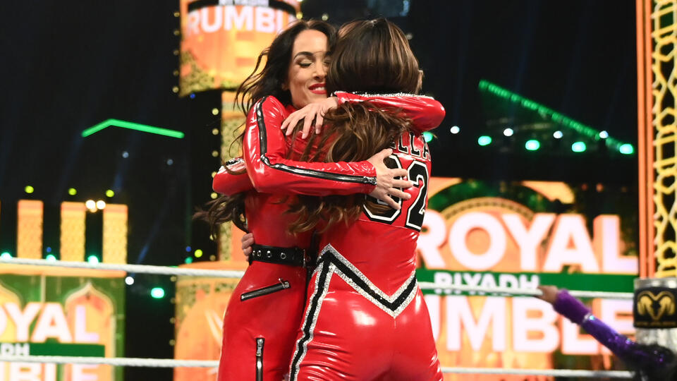 Info o budoucnosti The Bella Twins po návratu Brie na Royal Rumble