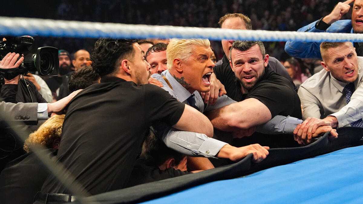 Pořádně nadupadný line-up i speciální vysílací čas příštího SmackDownu