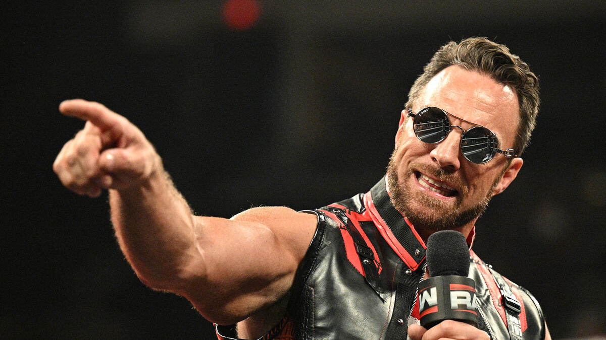LA Knight s velkým oznámením ve včerejší show WWE RAW