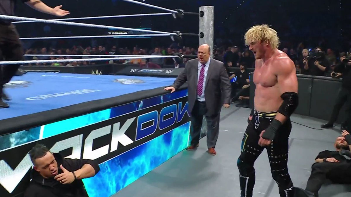 Fanoušci zuří po odhalení identity maskovaného útočníka