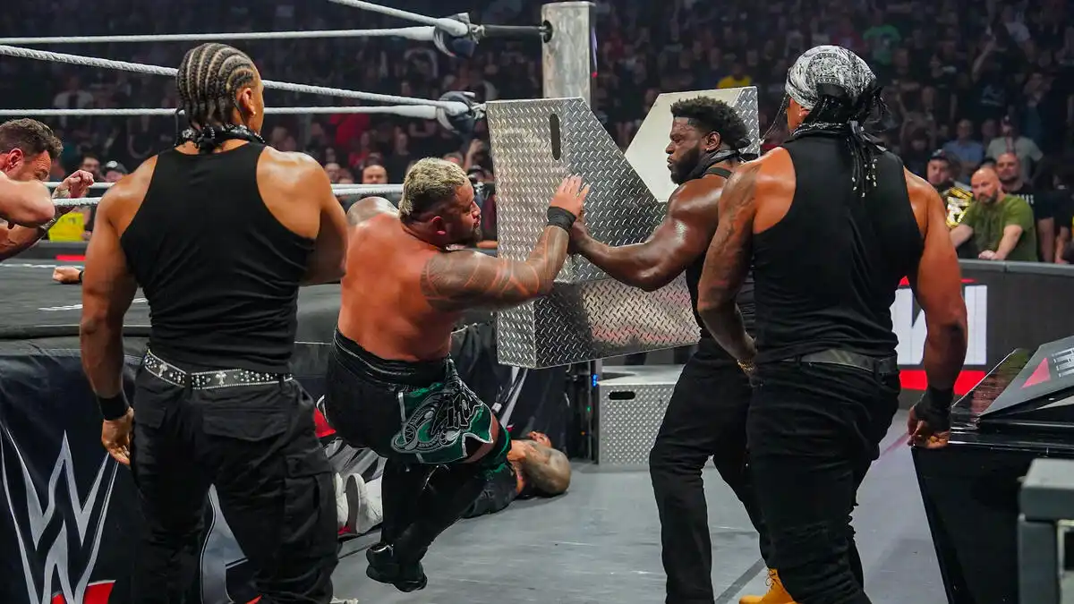 Debut OTM sklidil chválu v zákulisí WWE. Rozhodnutí o přesunu zřejmě padlo teprve nedávno