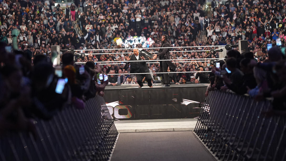 Paul Heyman vs. Seth Rollins