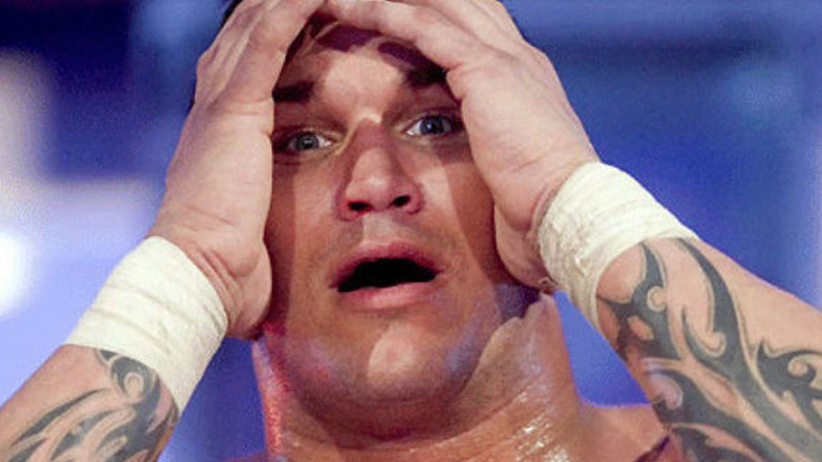 Nia Jax ukázala Randymu Ortonovi gay p*rno video těsně před zápasem