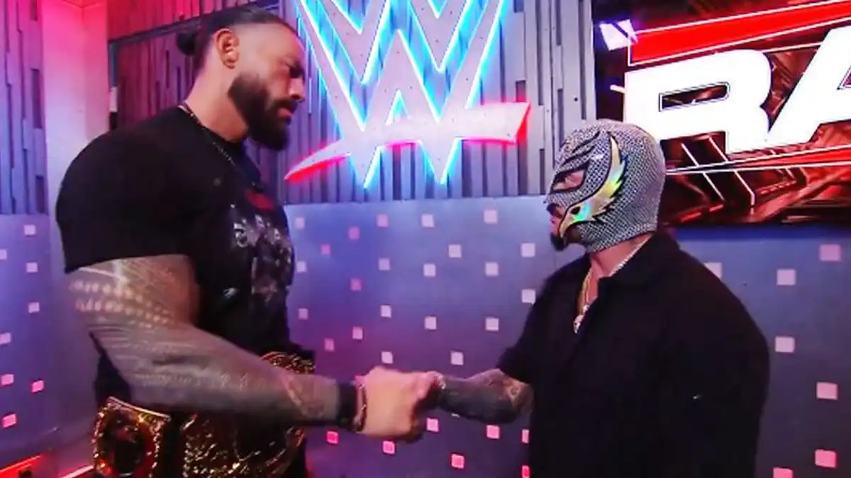 Byl odhalen plán týkající se záhadného setkání Romana Reignse a Reye Mysteria v show RAW